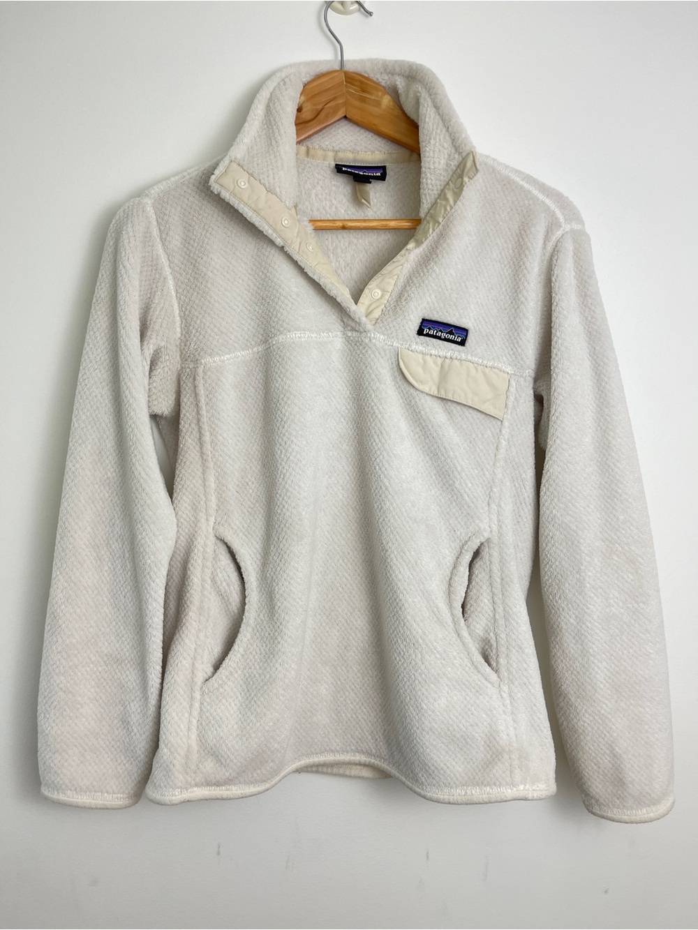 Patagonia Cream Women's Snap-Front Fleece Pullover Size M